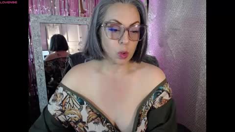 Snapshot of leidy_brenda chatting on January 2025 06:59:02 PM Leidy Brenda online show from January 2025 06:59:02 PM