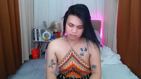 Snapshot of leighcortesi chatting on May 2026 05:12:01 AM Cailey online show from May 2026 05:12:01 AM