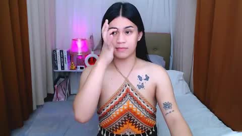 Snapshot of leighcortesi chatting on May 2026 02:54:01 PM Cailey online show from May 2026 02:54:01 PM