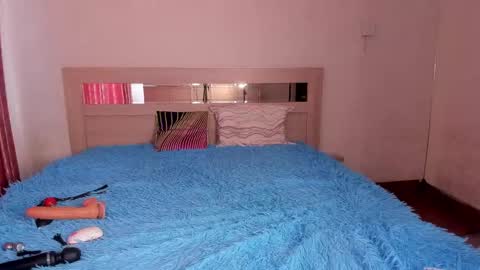 Snapshot of leila_sweetie chatting on March 2025 05:55:02 AM leila_sweetie online show from March 2025 05:55:02 AM