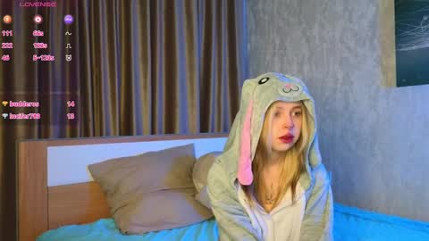 Snapshot of leiladwight chatting on December 2024 04:12:01 AM Leila online show from December 2024 04:12:01 AM