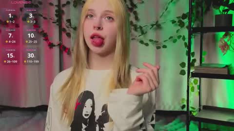 Snapshot of leiladwight chatting on February 2026 03:09:02 PM Leila online show from February 2026 03:09:02 PM