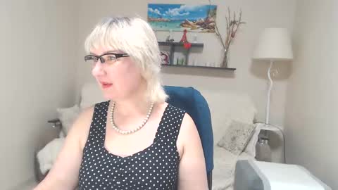 Leila Kinky online show from March 2025 01:51:01 PM