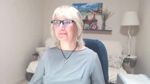 Snapshot of leilamays chatting on June 2026 06:52:02 AM Leila Kinky online show from June 2026 06:52:02 AM
