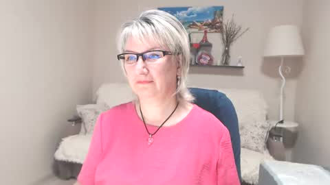 Snapshot of leilamays chatting on June 2026 06:15:02 AM Leila Kinky online show from June 2026 06:15:02 AM