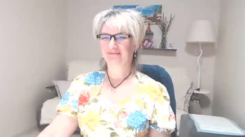 Snapshot of leilamays chatting on June 2026 02:27:02 AM Leila Kinky online show from June 2026 02:27:02 AM