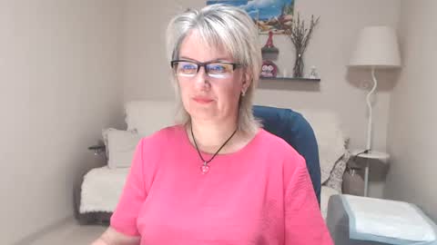Snapshot of leilamays chatting on July 2026 05:15:01 AM Leila Kinky online show from July 2026 05:15:01 AM