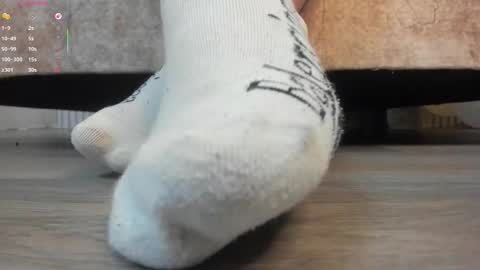 leilapons online show from December 2025 08:50:02 PM