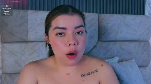 leilapons online show from May 2026 04:47:01 PM