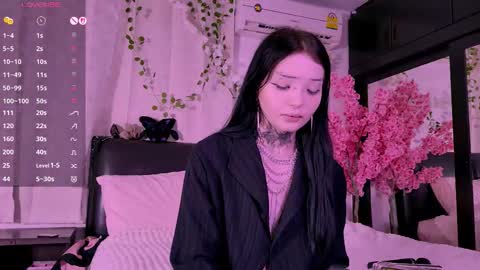 Lein online show from October 2025 01:06:02 AM