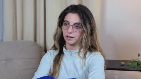 Snapshot of lelahcaminero chatting on November 2025 08:33:02 PM Alexandria online show from November 2025 08:33:02 PM