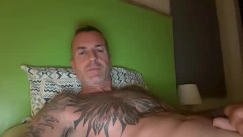 Snapshot of lelehot1 chatting on February 2026 04:19:02 AM lelehot1 online show from February 2026 04:19:02 AM