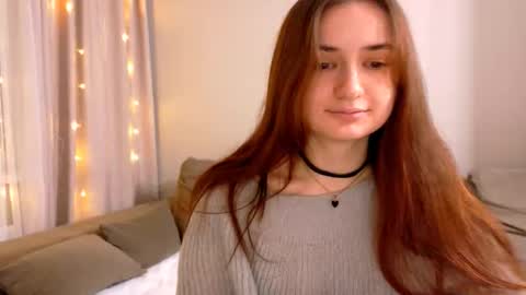 Snapshot of lelia_vibe chatting on December 2025 02:19:01 AM Lelia online show from December 2025 02:19:01 AM