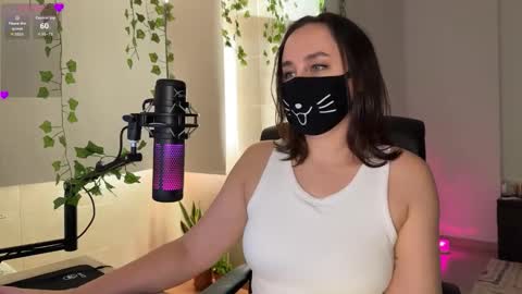 Snapshot of lemi_peachy chatting on November 2025 03:35:01 PM Lemi online show from November 2025 03:35:01 PM