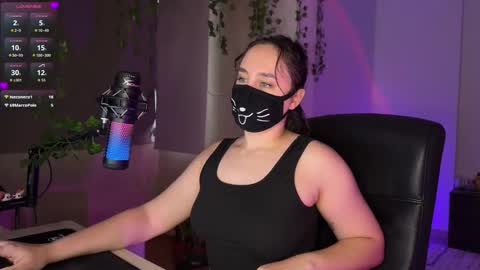 Snapshot of lemi_peachy chatting on November 2025 05:22:01 PM Lemi online show from November 2025 05:22:01 PM