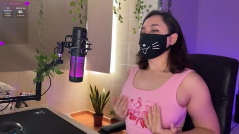 Snapshot of lemi_peachy chatting on November 2025 02:23:01 PM Lemi online show from November 2025 02:23:01 PM