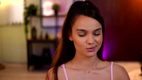 Lena Laurent online show from July 2026 09:35:01 AM