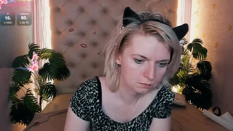 Snapshot of lena_paulles chatting on January 2025 02:51:02 PM Lena online show from January 2025 02:51:02 PM