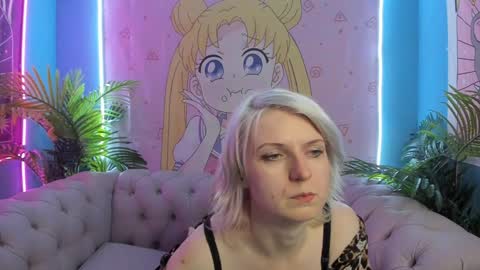 Snapshot of lena_paulles chatting on January 2025 02:42:01 PM Lena online show from January 2025 02:42:01 PM