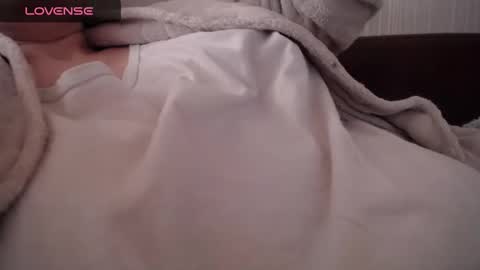 lenagolden online show from February 2025 09:00:02 AM