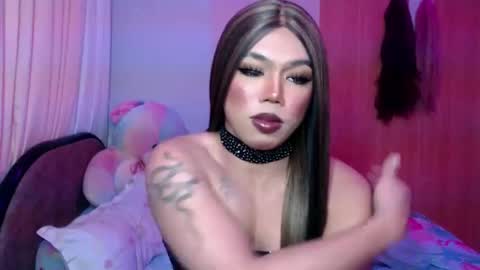 lena online show from December 2025 06:15:01 PM