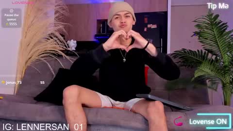 Lenner INDEPENDENT MODEL online show from December 2024 04:20:02 AM