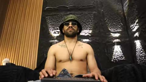 Leo  Diaz online show from April 2026 12:30:02 AM