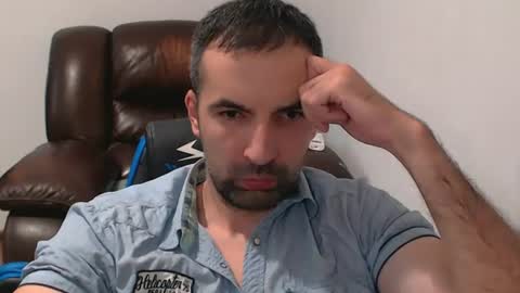Leo Gianni online show from August 2026 10:57:02 PM