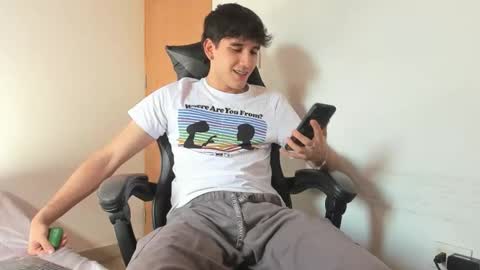 Leo Jones online show from October 2025 08:28:02 PM