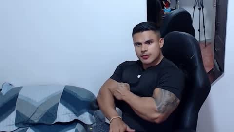 Snapshot of leo_muscleboy chatting on March 2026 03:56:02 AM Leo online show from March 2026 03:56:02 AM