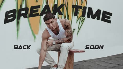 Leo independent model online show from October 2025 04:32:01 AM