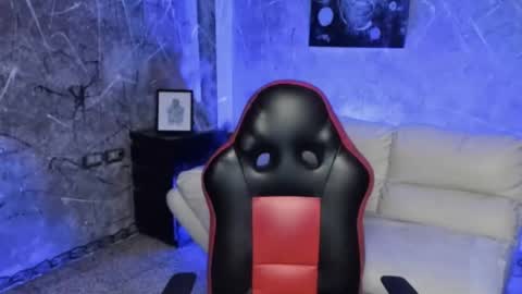 Leo independent model online show from January 2026 02:37:02 AM