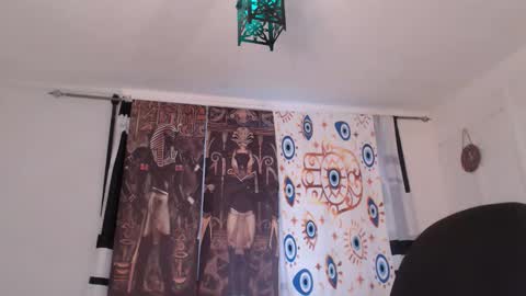 leogavici online show from May 2026 07:44:02 PM