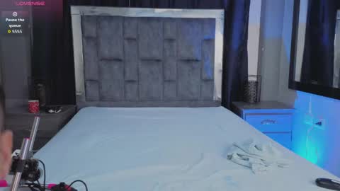 leomonnroe online show from May 2026 05:17:02 PM