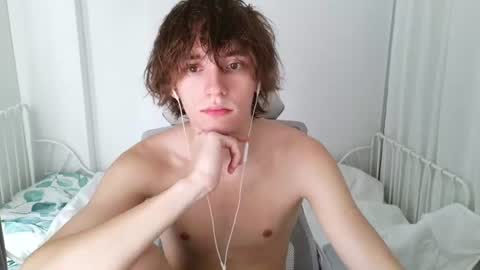 Snapshot of leon_heart666 chatting on June 2026 02:14:01 AM Leon online show from June 2026 02:14:01 AM