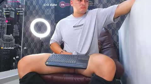 Snapshot of leon_ssmoron chatting on February 2026 12:06:02 AM Leon Smoron online show from February 2026 12:06:02 AM