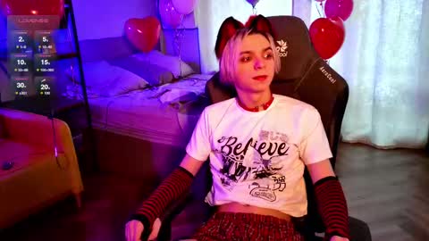 Snapshot of leon_yuugen chatting on February 2025 08:10:01 AM Leon online show from February 2025 08:10:01 AM