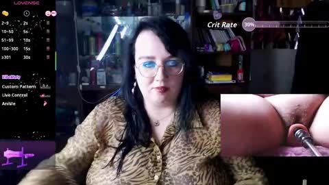 Snapshot of leona_harrison chatting on November 2025 01:39:02 AM Leona Harrison online show from November 2025 01:39:02 AM
