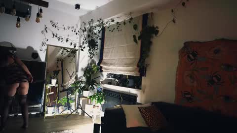 Leo online show from September 2025 10:43:01 PM