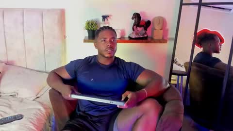 Snapshot of leonardo_jones1 chatting on February 2026 07:39:02 PM Leandro jones online show from February 2026 07:39:02 PM