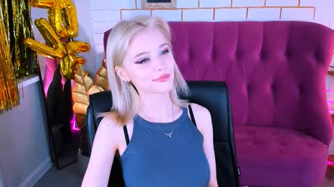 Snapshot of leonastone chatting on September 2025 05:14:01 PM leonastone online show from September 2025 05:14:01 PM