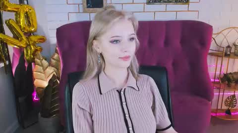 Snapshot of leonastone chatting on October 2025 05:10:01 PM leonastone online show from October 2025 05:10:01 PM