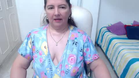 leonela   online show from May 2026 01:56:01 AM