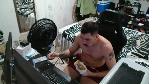 leonino231 online show from May 2026 02:17:01 AM