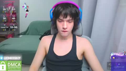 leonkissboy online show from April 2026 05:58:01 PM