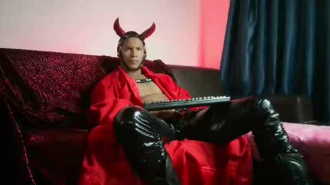 Lenardo jaramillo online show from March 2025 10:56:02 AM