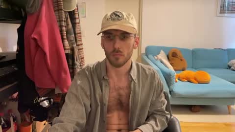 Leon online show from February 2026 12:10:01 PM