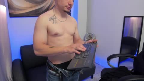 Leo  online show from February 2026 04:42:02 AM