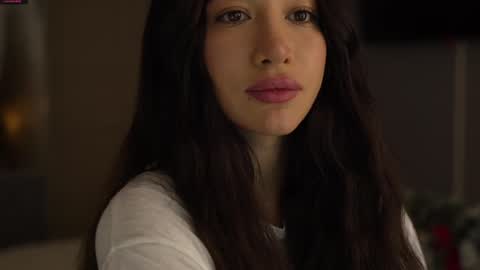 Snapshot of leoramallis chatting on December 2024 04:43:01 PM Leora online show from December 2024 04:43:01 PM