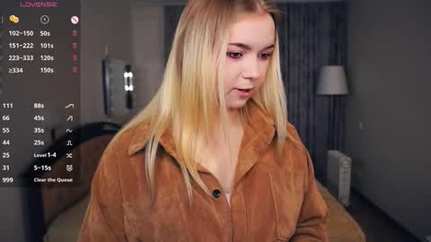 Snapshot of leotafredericks chatting on October 2025 06:31:01 AM Hello everyone Im Lora Its my first day Were going to have fun together online show from October 2025 06:31:01 AM